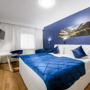 Rivoli Hotel